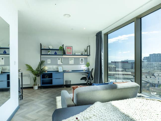 Platinum Top-Floor Studio in Limelight, Liverpool Main Photo