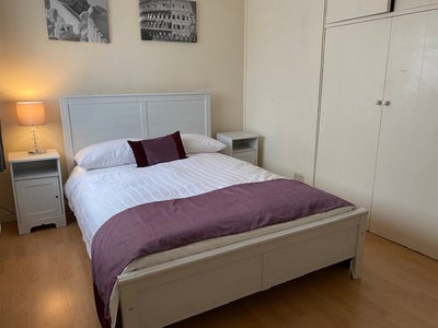 Large Double In Spacious Friendly House Share Main Photo