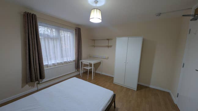Large double room in friendly house FOR 1 Main Photo