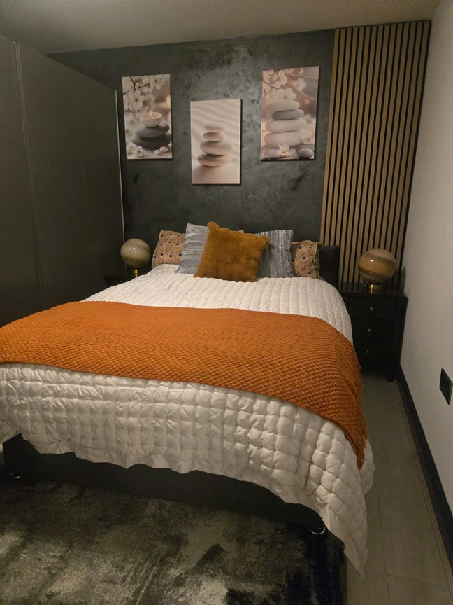 Double room in a lovely house Main Photo