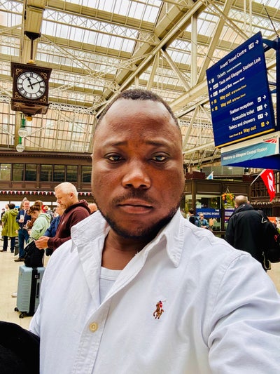 Professional Male seeks a double room Main Photo