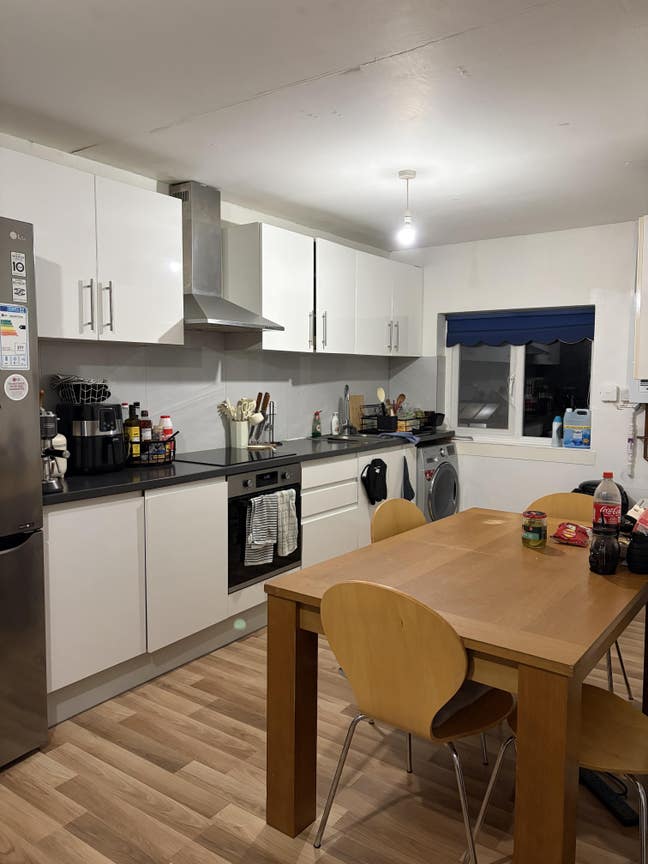 Spacious flat to let  Main Photo