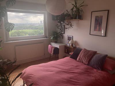 Double Room in Hackney with great views Main Photo