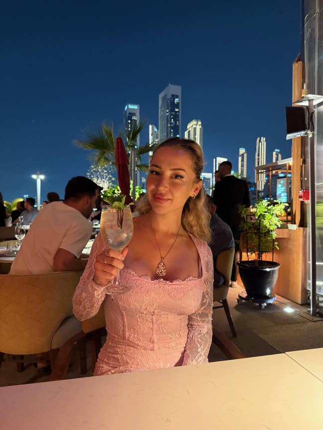 Looking to buddy up or find a room from March! :) Main Photo