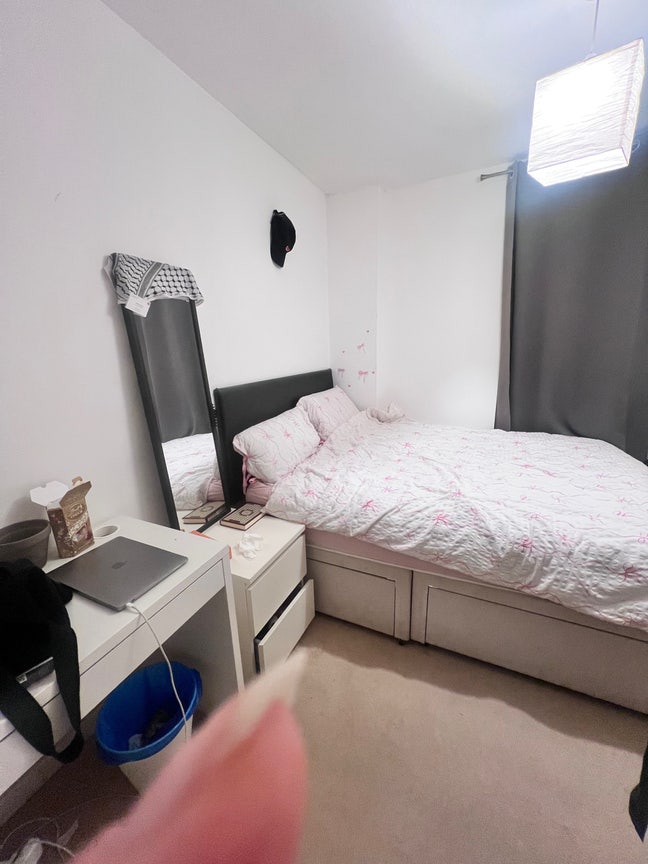 Double Bedroom in Aldgate East - 2 bed 2 bathroom Main Photo