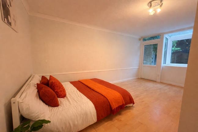 ⭐ Newly Refurbished Double | Oval Main Photo