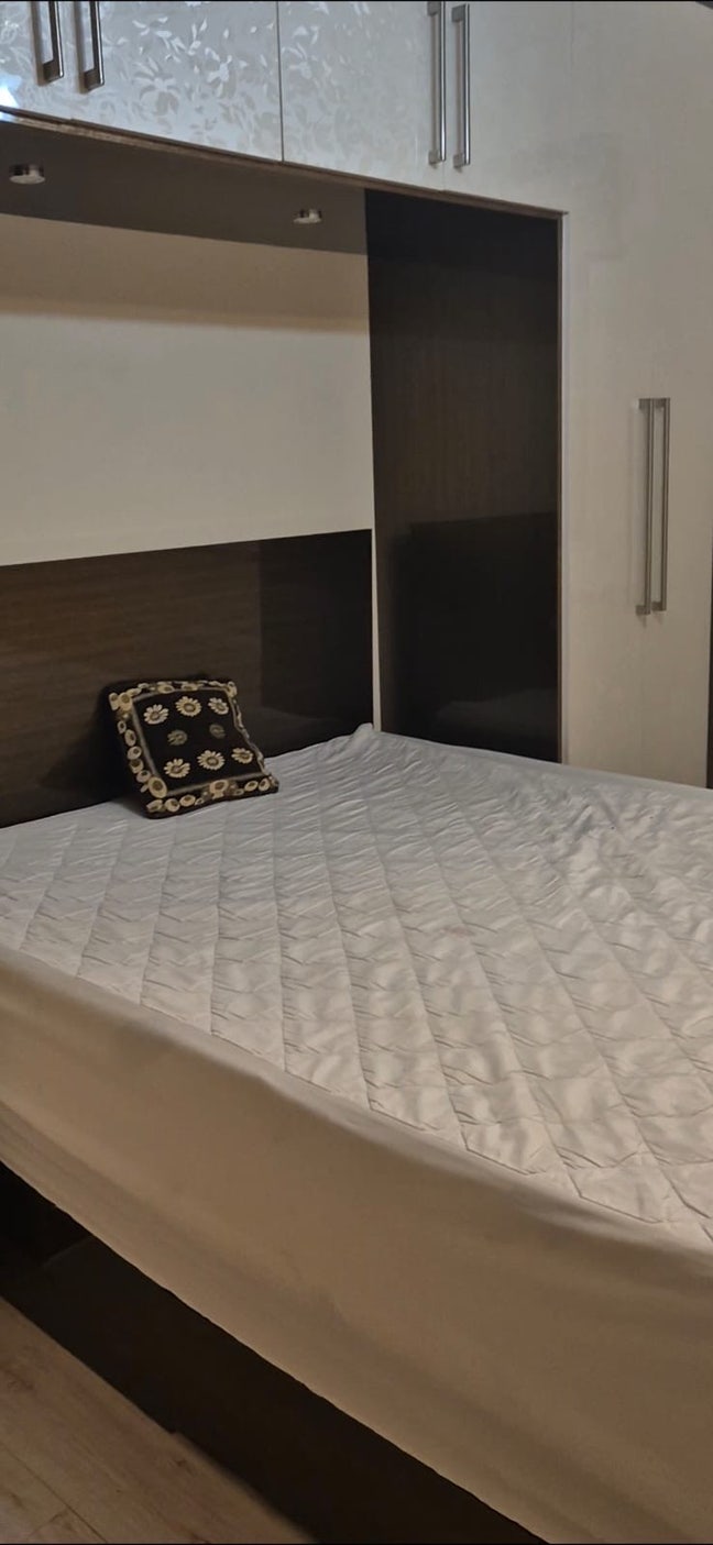 Furnished Double Room to Rent Main Photo