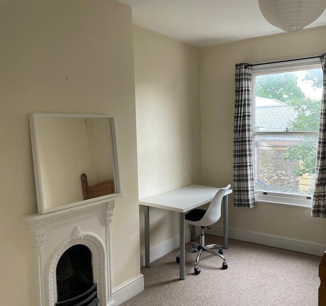 3 rooms available in Clifton house  Main Photo