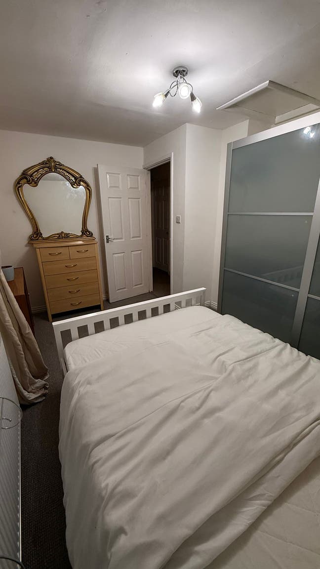 Single & Double rooms in a quiet place Main Photo