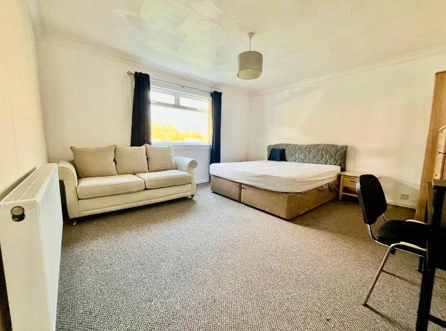 Dbl room &pound;595 Pcm ML3 Main Photo