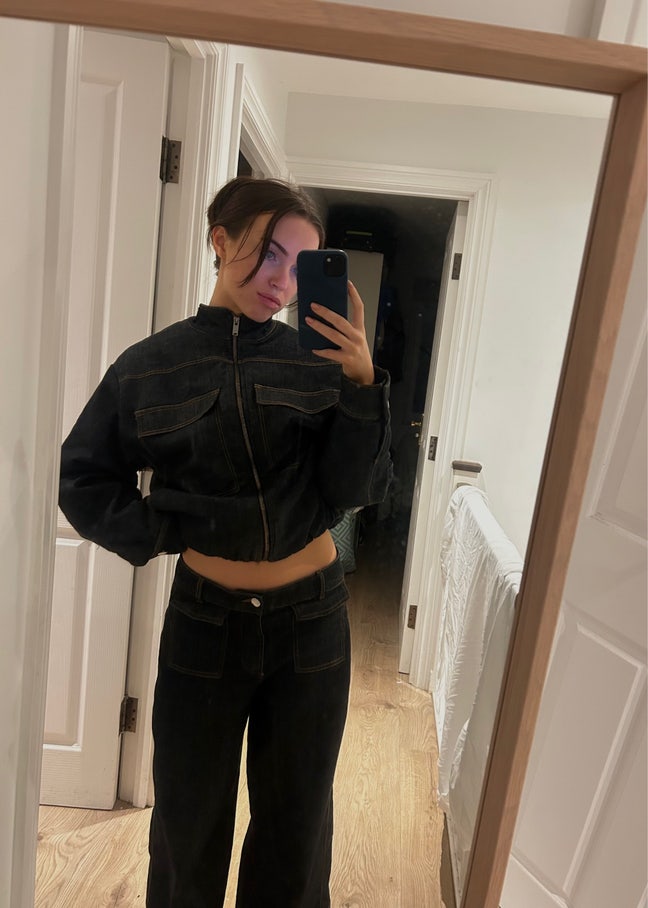 female seeking a room in shared friendly house  Main Photo