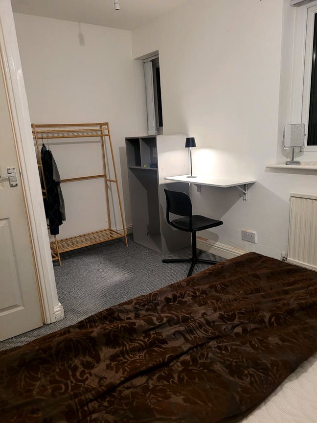 NMGH Hospital Dble Room with Wrk Desk Near Hosptal Main Photo