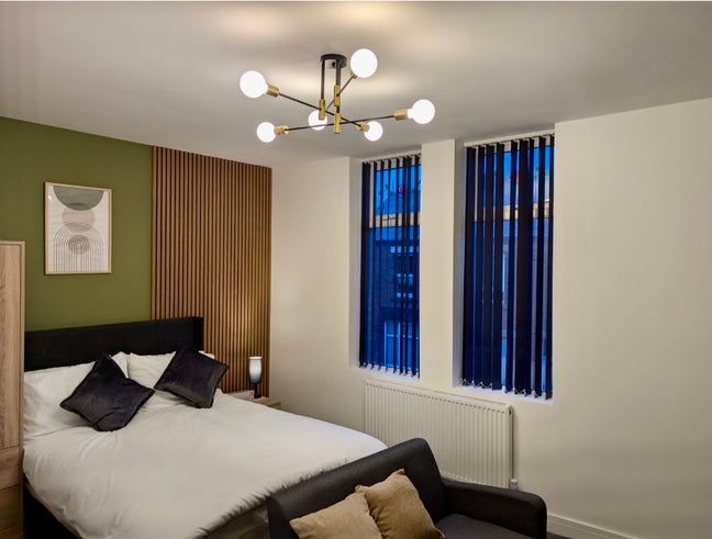 BRAND NEW spacious double ensuite rooms to let Main Photo