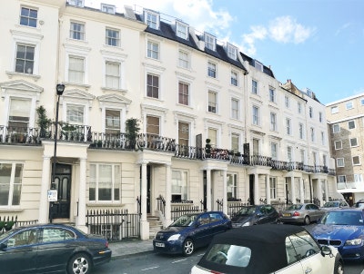 Studio in Westbourne Grove Terrace, Bayswater, W2 Main Photo