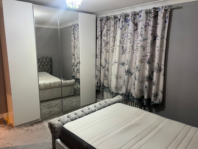 Room near University hospital  Main Photo