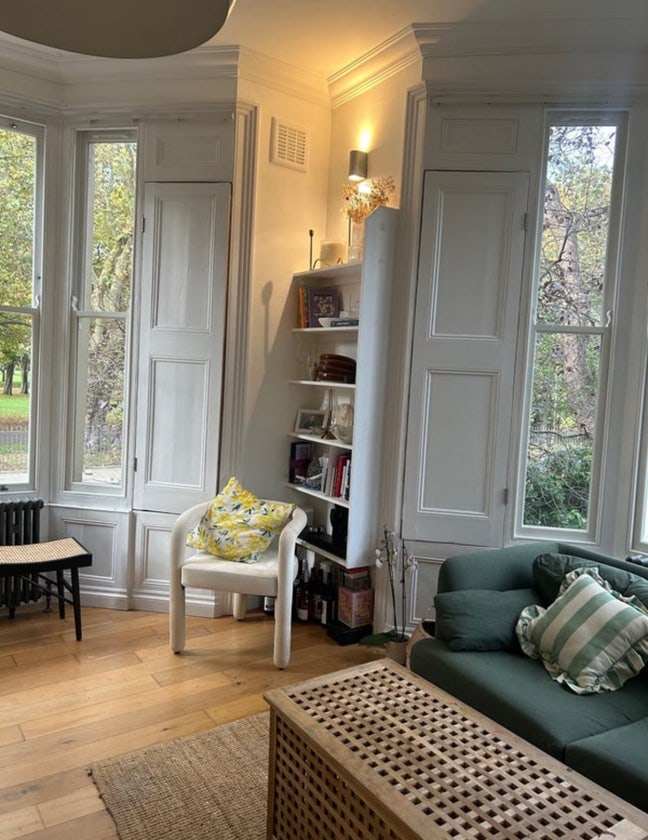 Victoria Park - 1 bed flat Main Photo