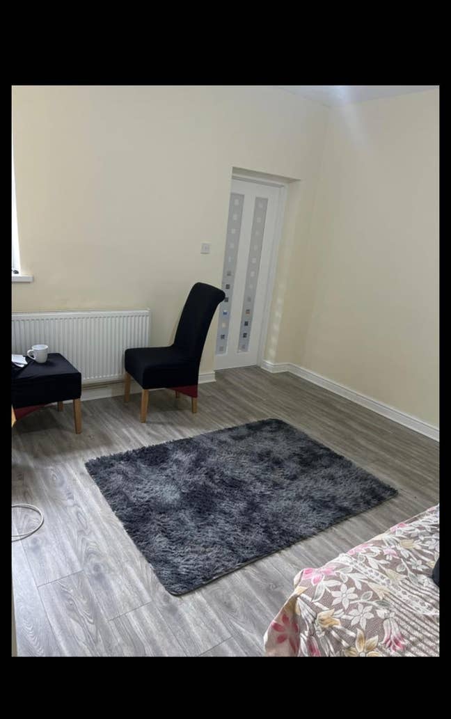 One room available with good and neet condition  Main Photo