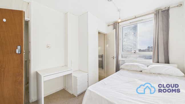 En-Suite & Double Room  – E14 🏠 Canary Wharf Main Photo