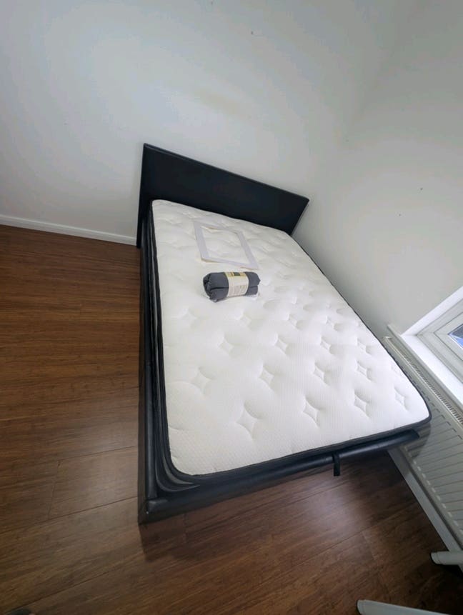 Lovely Double room close to all amenities  Main Photo