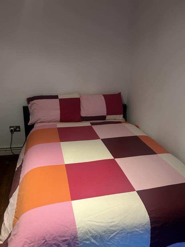 Beautiful full furnished double room  Main Photo