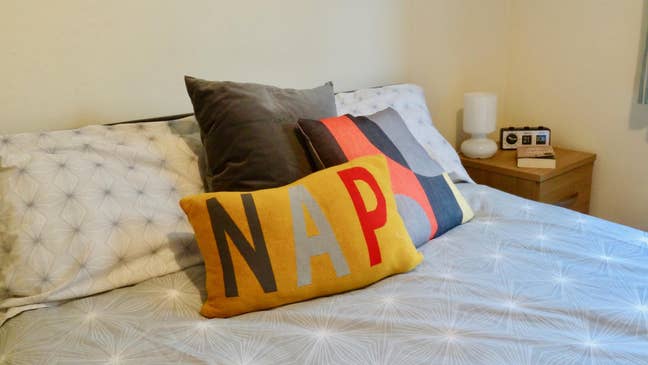 Looking for Your New Home? 🏡💛👀 Main Photo