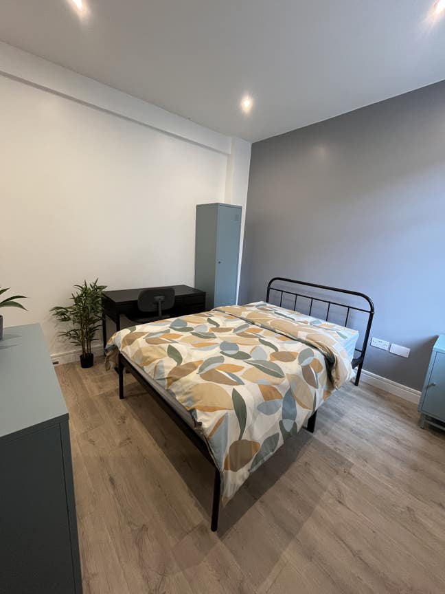 Room in a Shared House, Ash Street, HD1 Main Photo