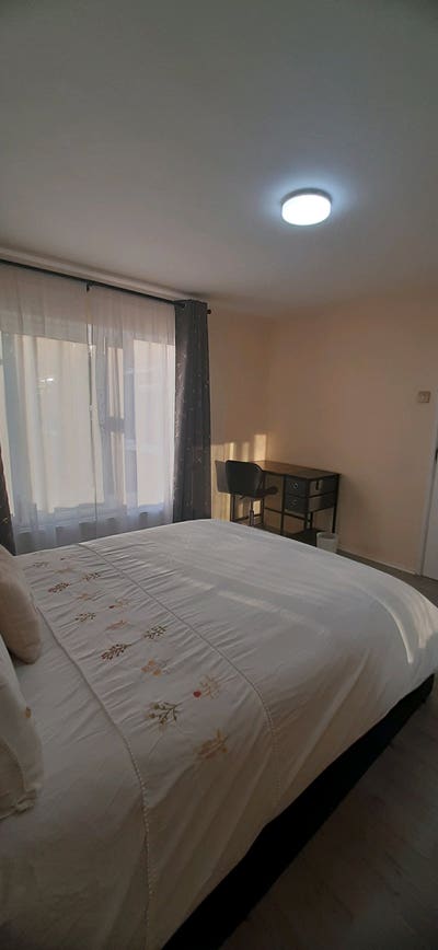 King Room in CB1 (Near Arm&Addenbroke) Main Photo