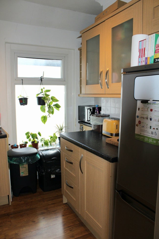 Two Bed Flat in Riverside Main Photo