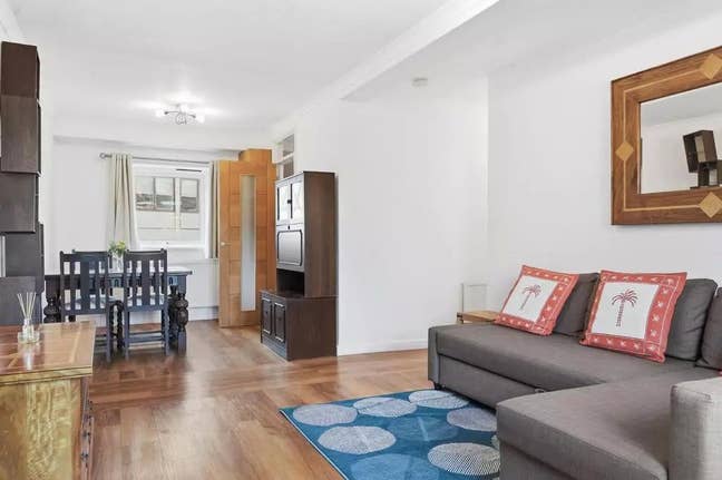 1 bedroom flat to rent Main Photo