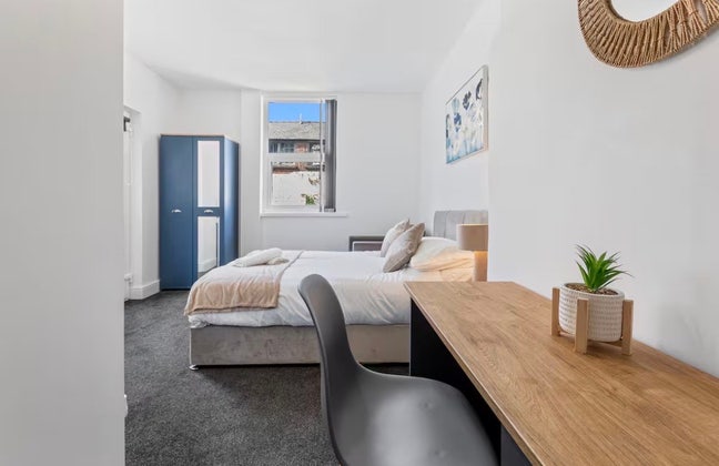 6-Bed HMO | Weekly payment options too Main Photo