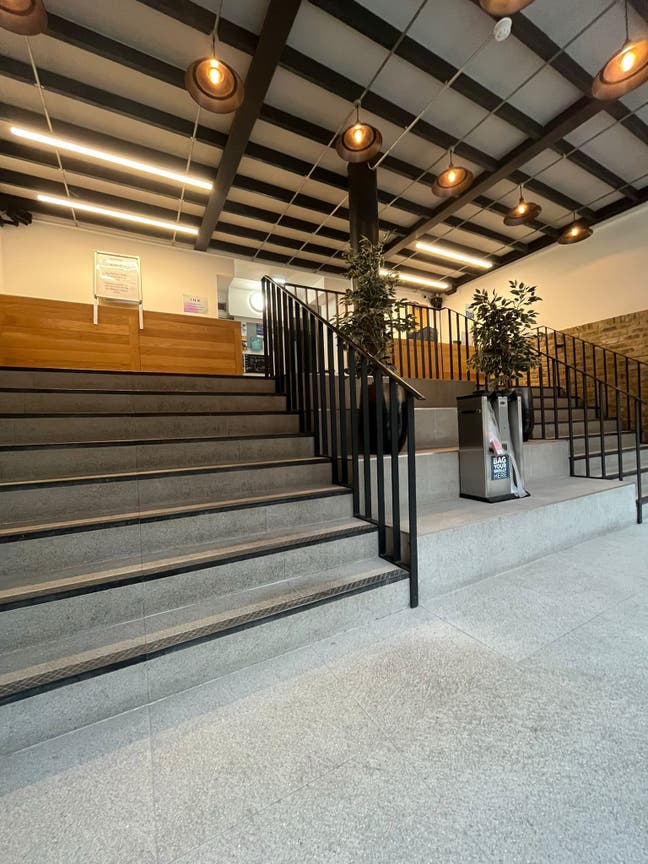 Room in flat available right by Dalston Junction  Main Photo