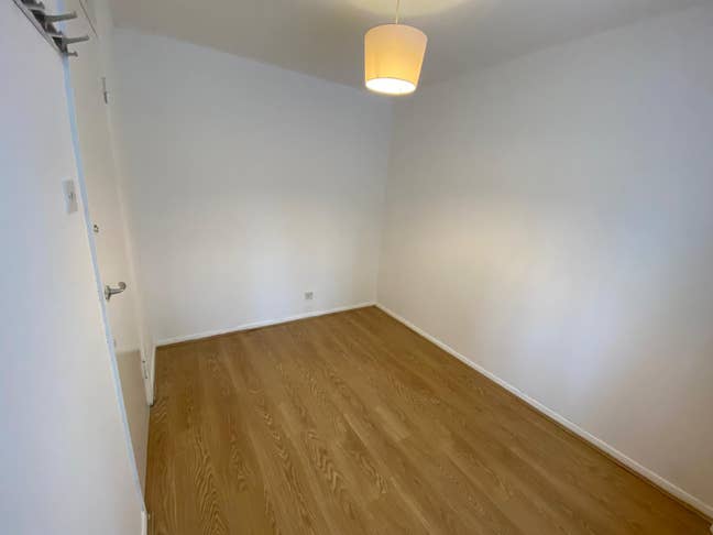 Spacious Rooms in Central E1 🏙️🛏️ Main Photo