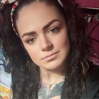 31 year old Female seeks a double room Main Photo