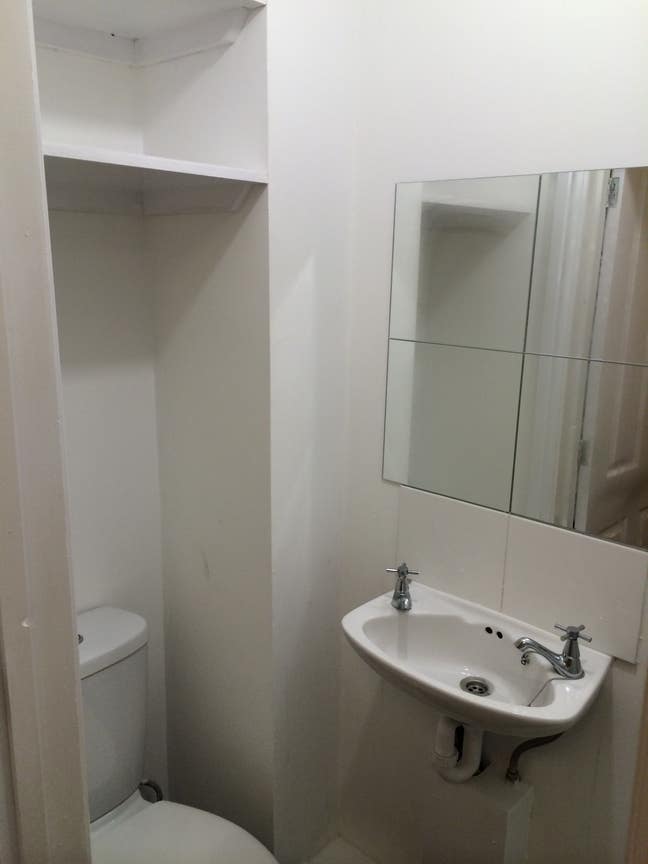 Double room with en-suite  Main Photo