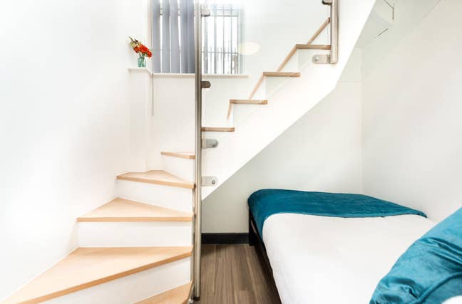 RARE FIND: Duplex Studio in Luton (Bills Included) Main Photo