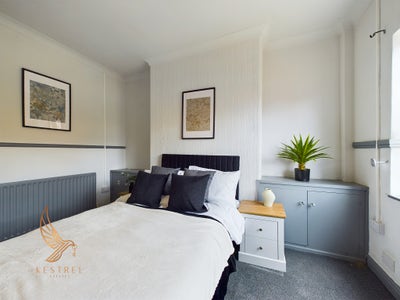 Large Shared House in Hemsworth Main Photo