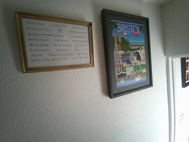 Uwe Uob Students Looking 4 Comfort & Convenience Main Photo