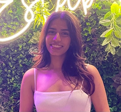 Hi My name is Angel Maria and I’m 21 years... Main Photo