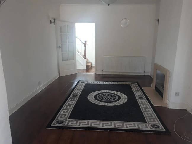 3 bedroom house - max 5 tenants Main Photo