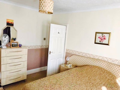 Big Double Room Available Immediately Main Photo