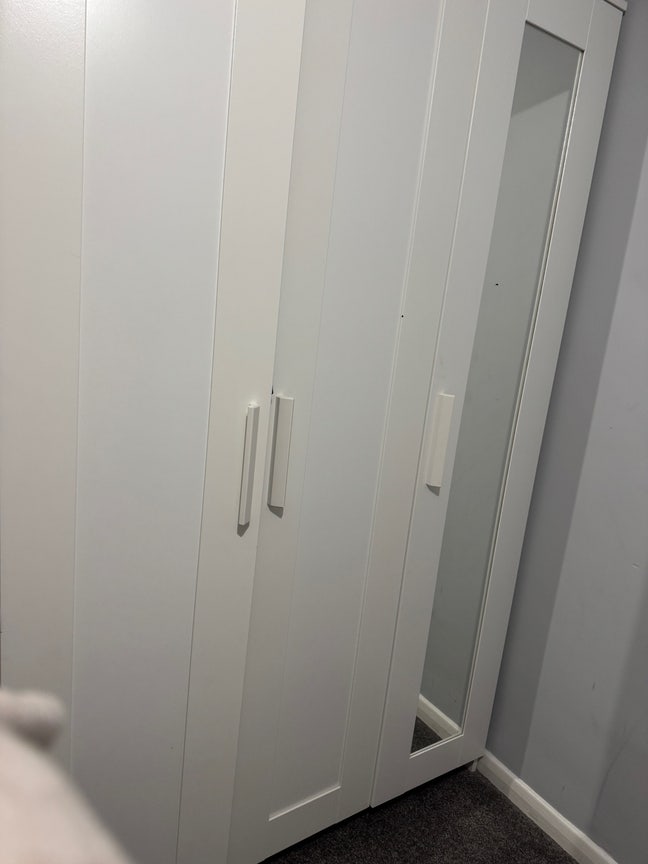 Double bedroom near crawly town center Main Photo