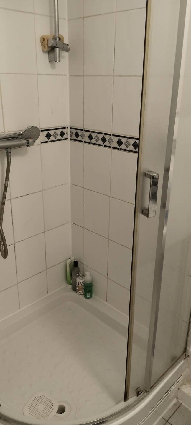 Big double room (room shear ) Main Photo