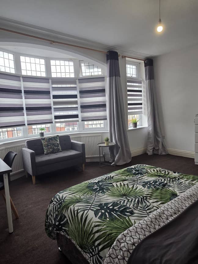 🦋 Double room close to Stanley Park Main Photo