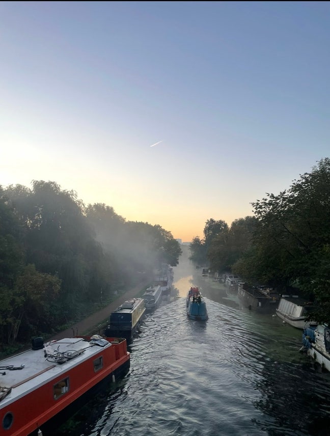 Spacious double in friendly and cosy home  Main Photo