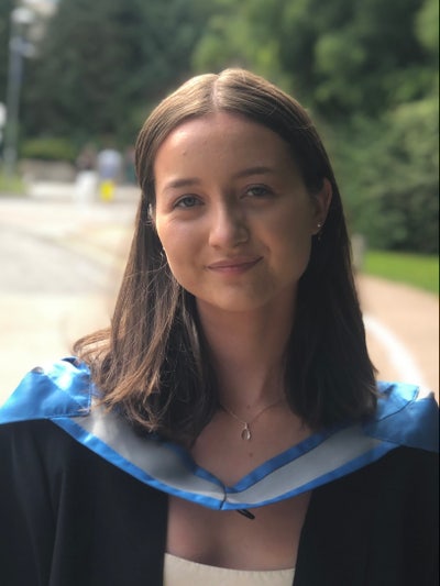 Young professional looking for double room/buddy Main Photo