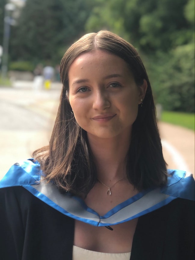 Young professional looking for double room/buddy Main Photo