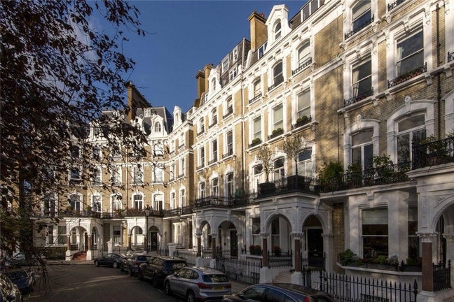 Double Room in Chelsea Main Photo