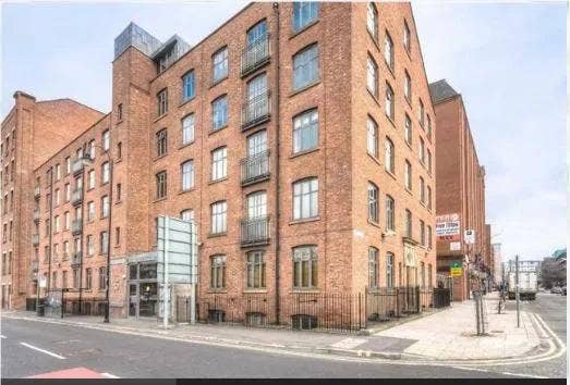 2 Bed Flat To Rent, Cambridge Street, M1 Main Photo