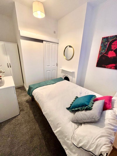  🎉 &pound;200 OFF Your Move-In! Room on Walton Street Main Photo