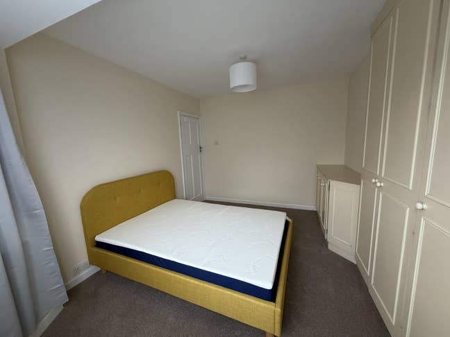 Double room in a nice, clean house Main Photo